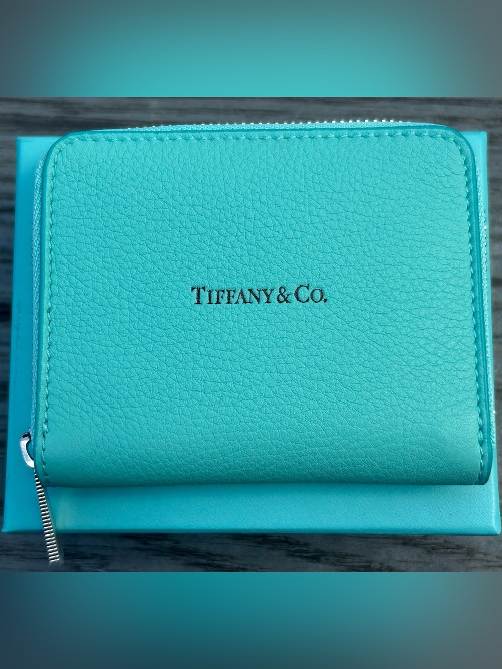 Tiffany & Co. Pebble Leather Wallet Card Case Tiffany Blue
